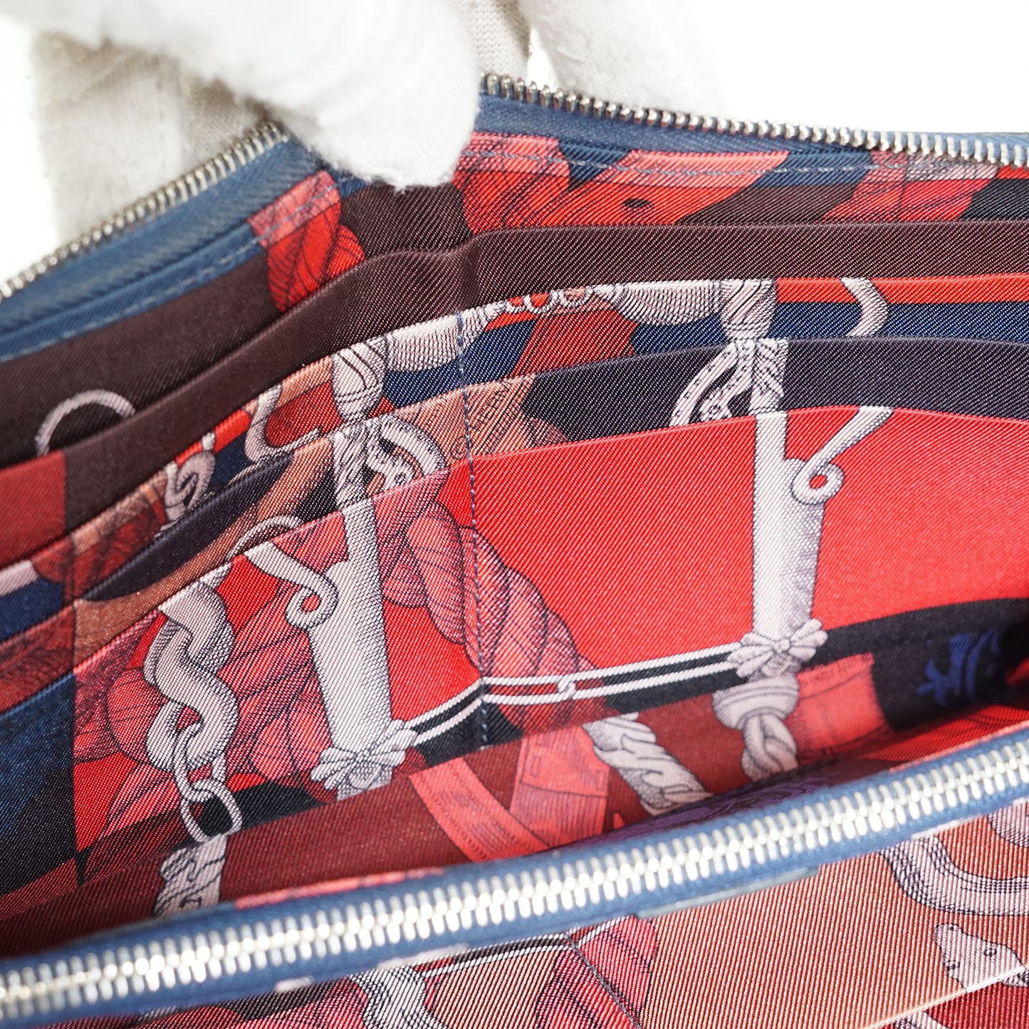 Epsom Della Cavalleria Azap Silk-in Long Wallet