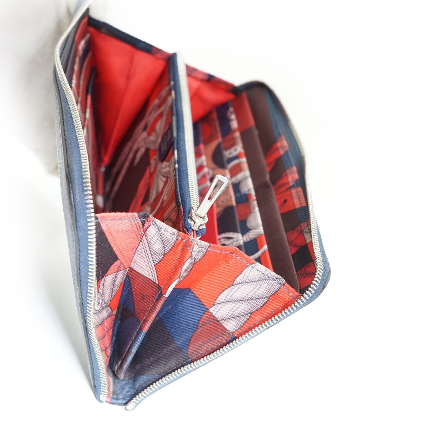 Epsom Della Cavalleria Azap Silk-in Long Wallet