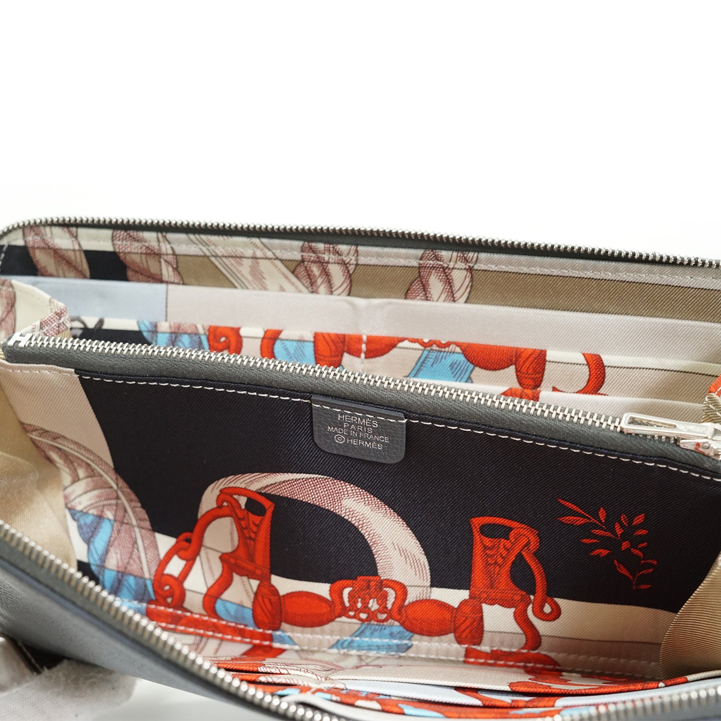 Evercolor Gris Misty Della Cavalleria Azap Silk-in Long Wallet