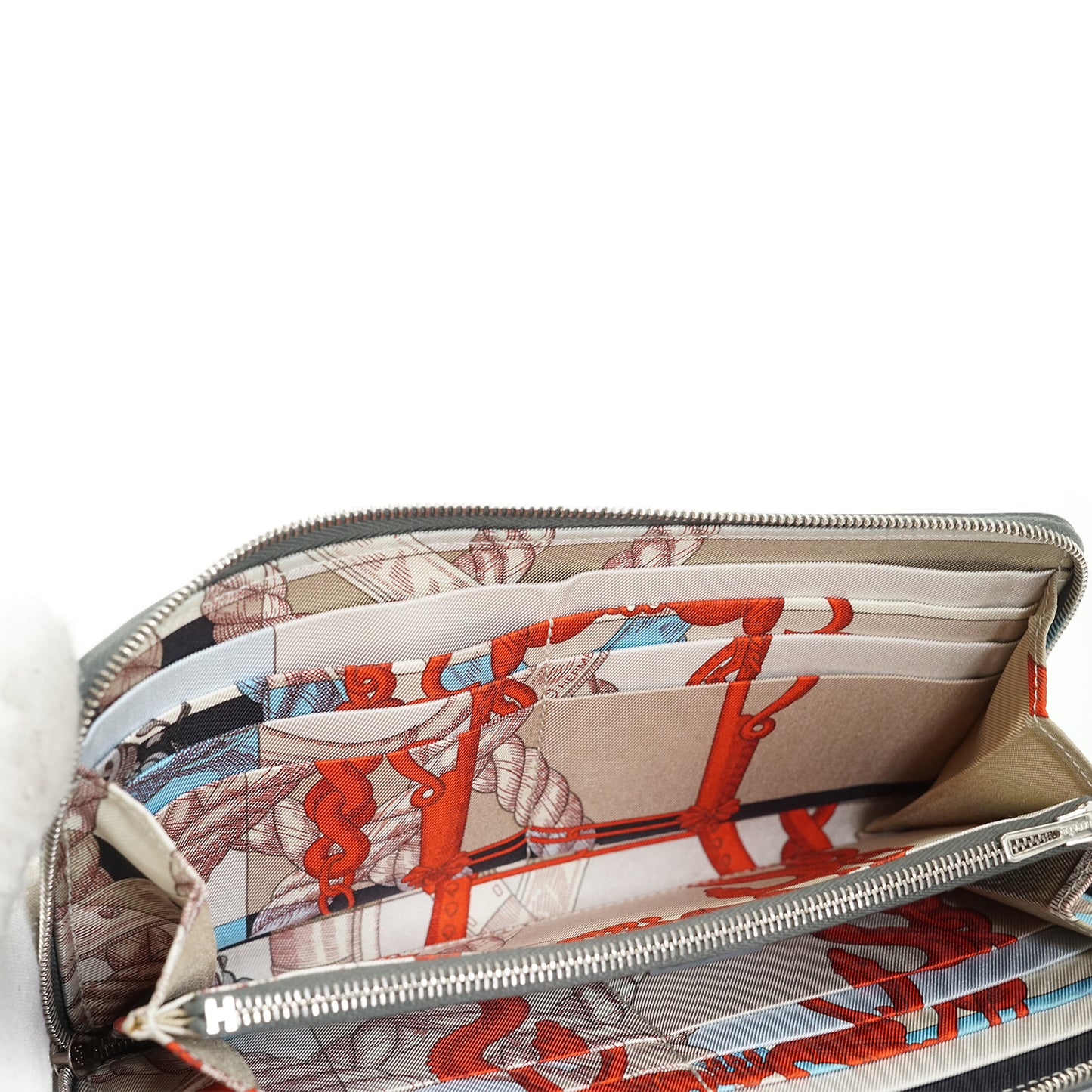 Evercolor Gris Misty Della Cavalleria Azap Silk-in Long Wallet