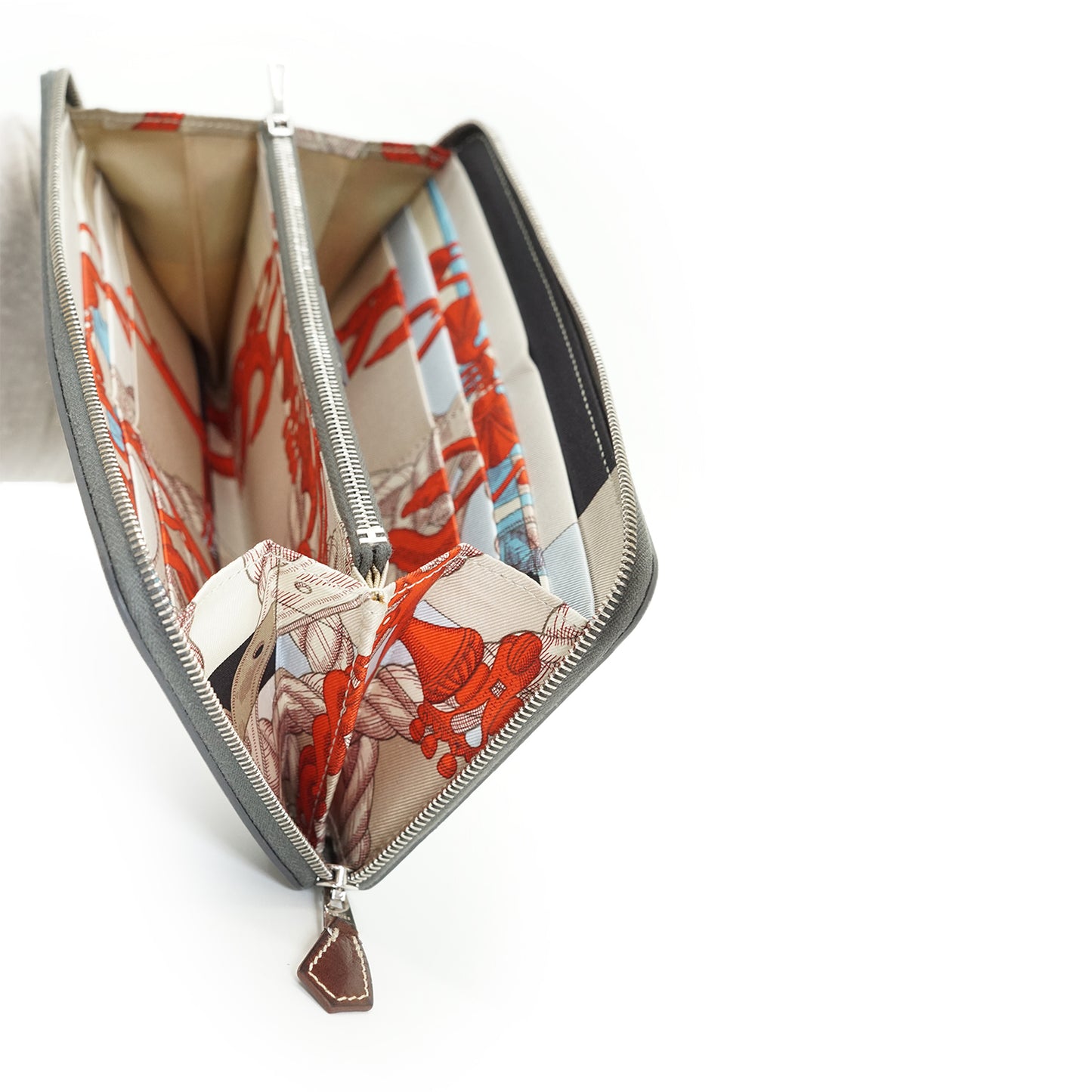 Evercolor Gris Misty Della Cavalleria Azap Silk-in Long Wallet