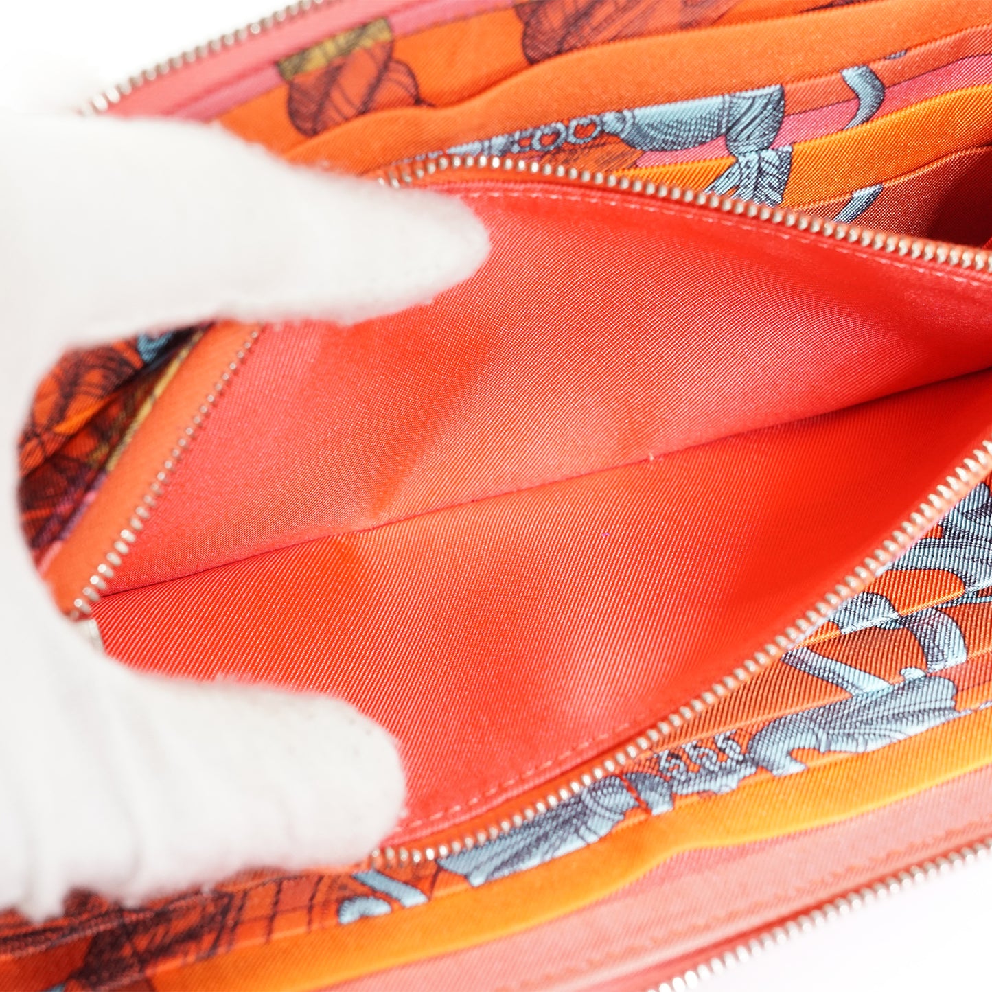 Epsom Rose Azalee Della Cavalleria Azap Silk-in Long Wallet