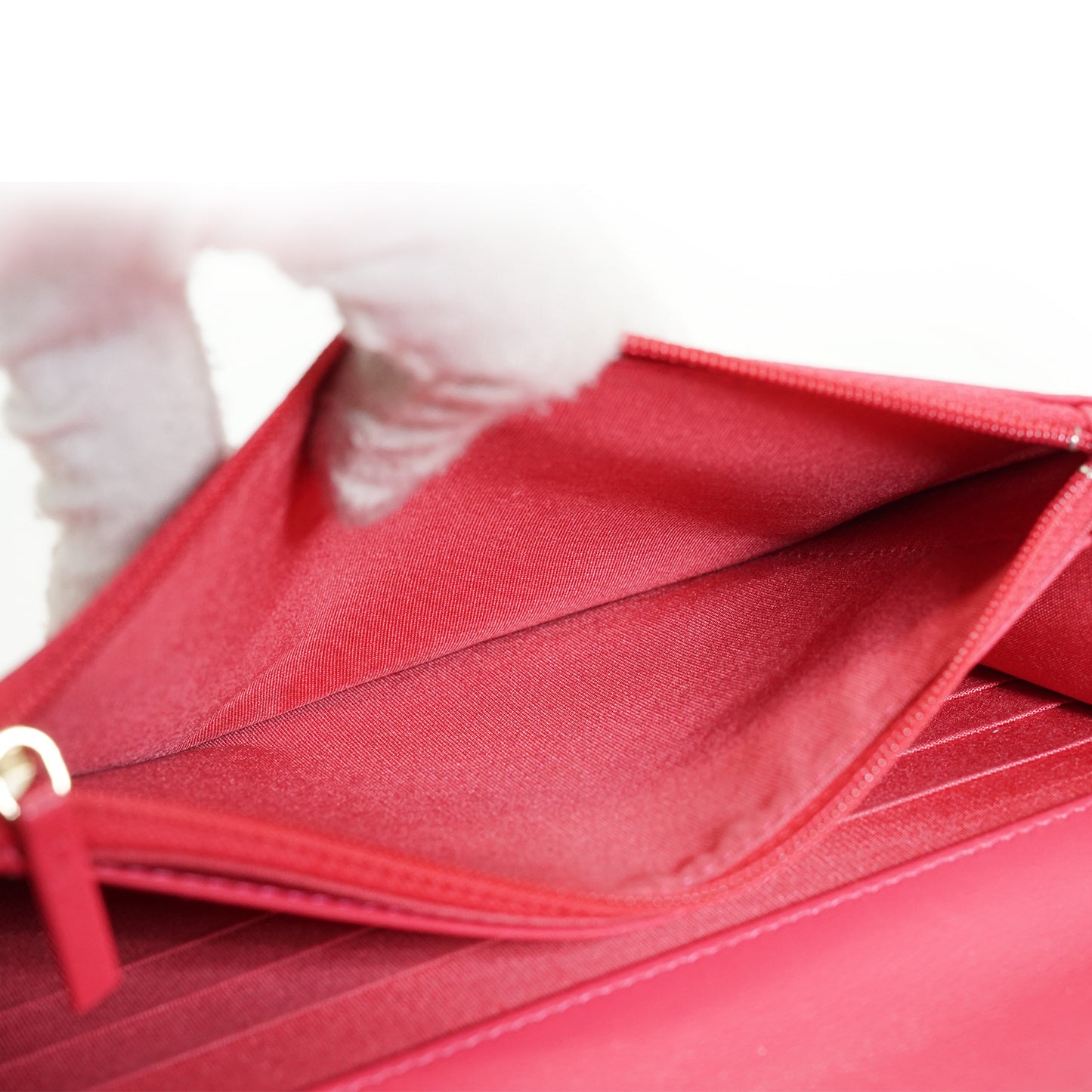 Lambskin Chanel 19 Wallet-on-Chain