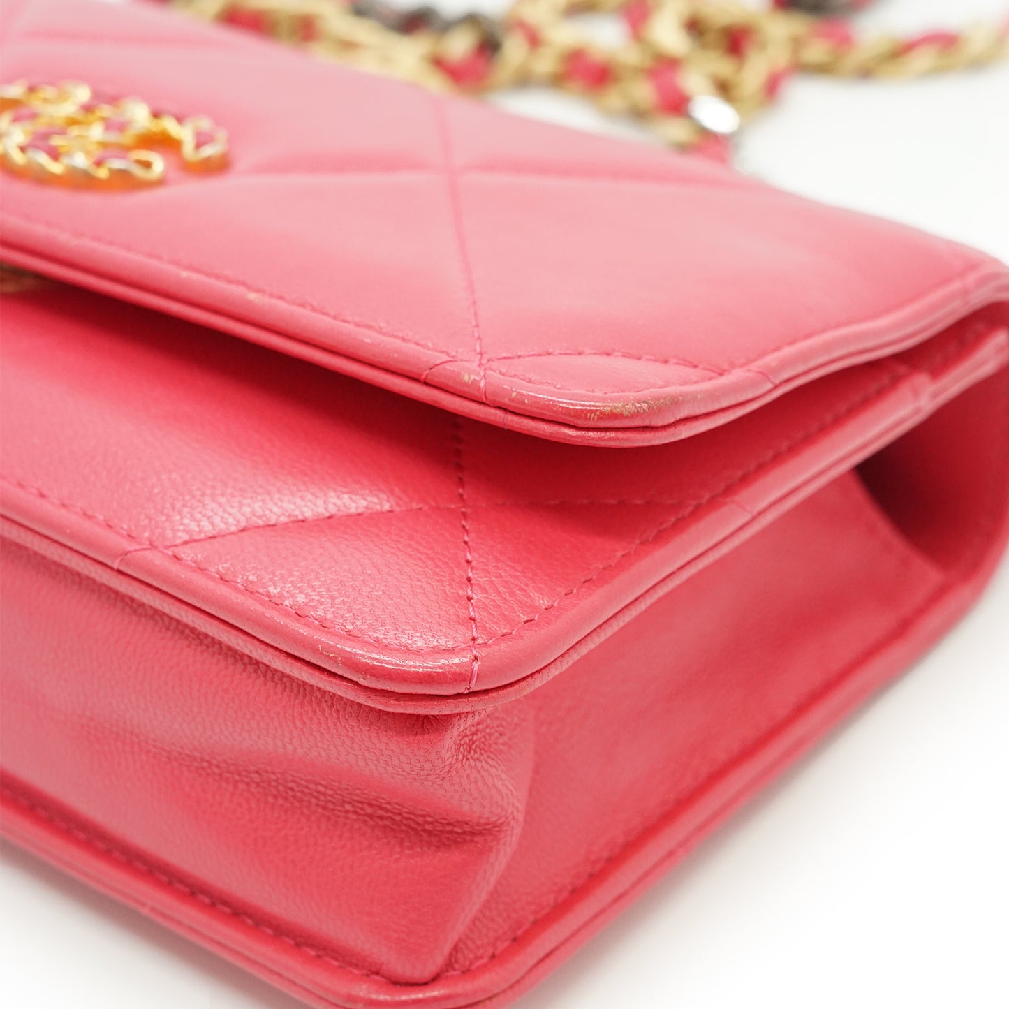 Lambskin Chanel 19 Wallet-on-Chain