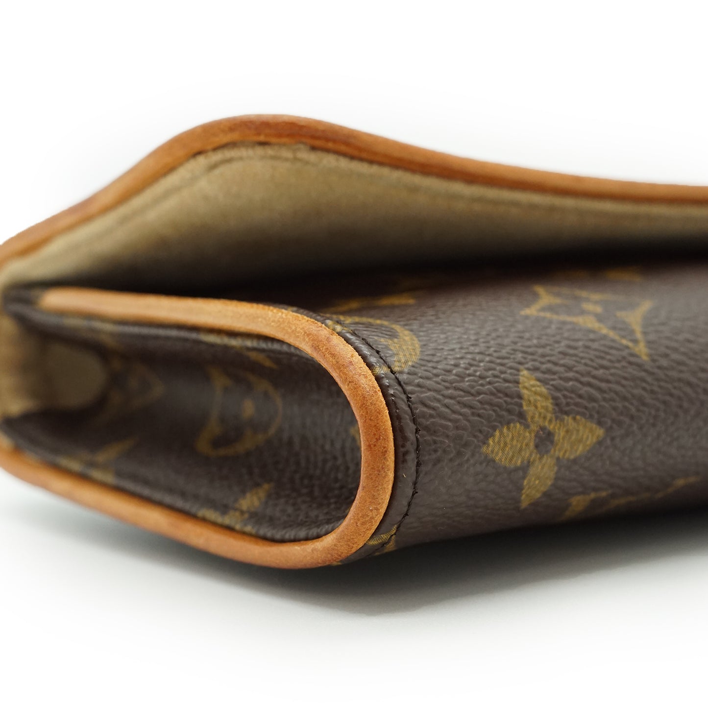 Monogram Twin Pochette GM