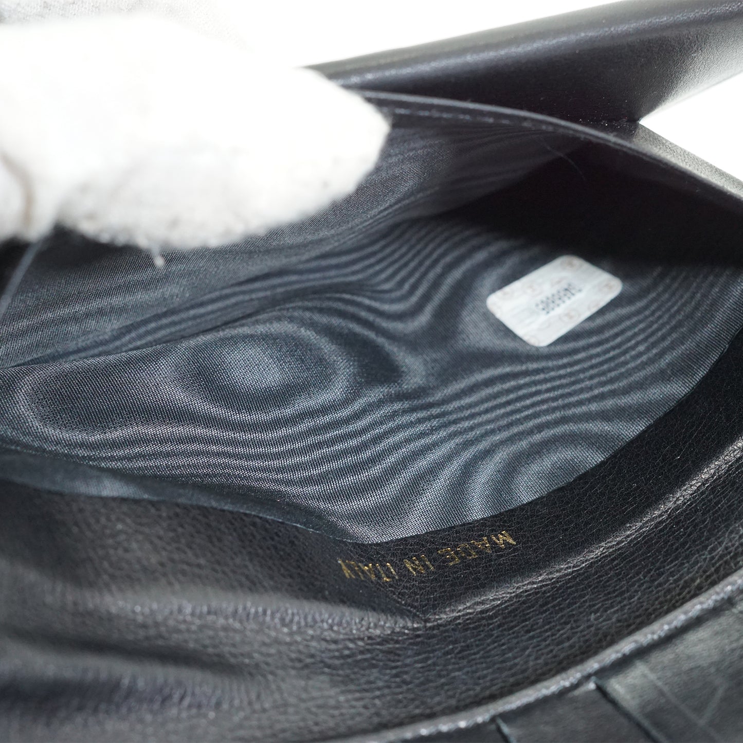 CC Caviar Skin Bifold Long Wallet