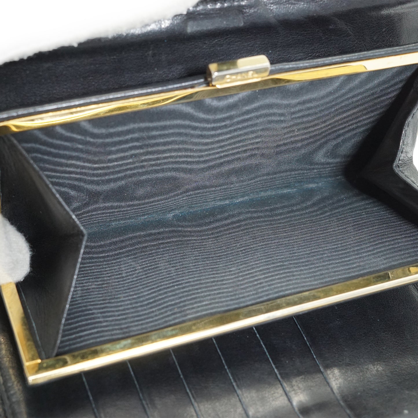 CC Caviar Skin Bifold Long Wallet