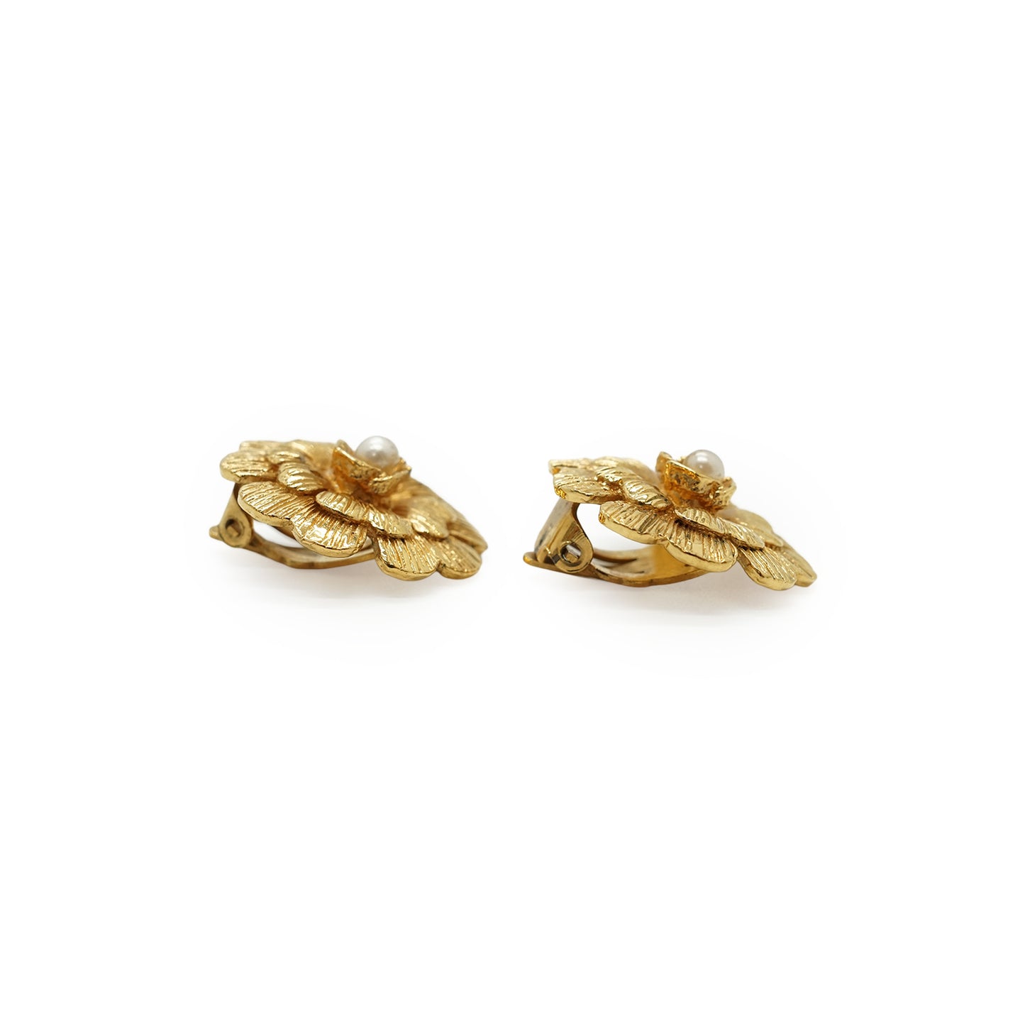 Camellia Pearl Clip-on Earrings GP