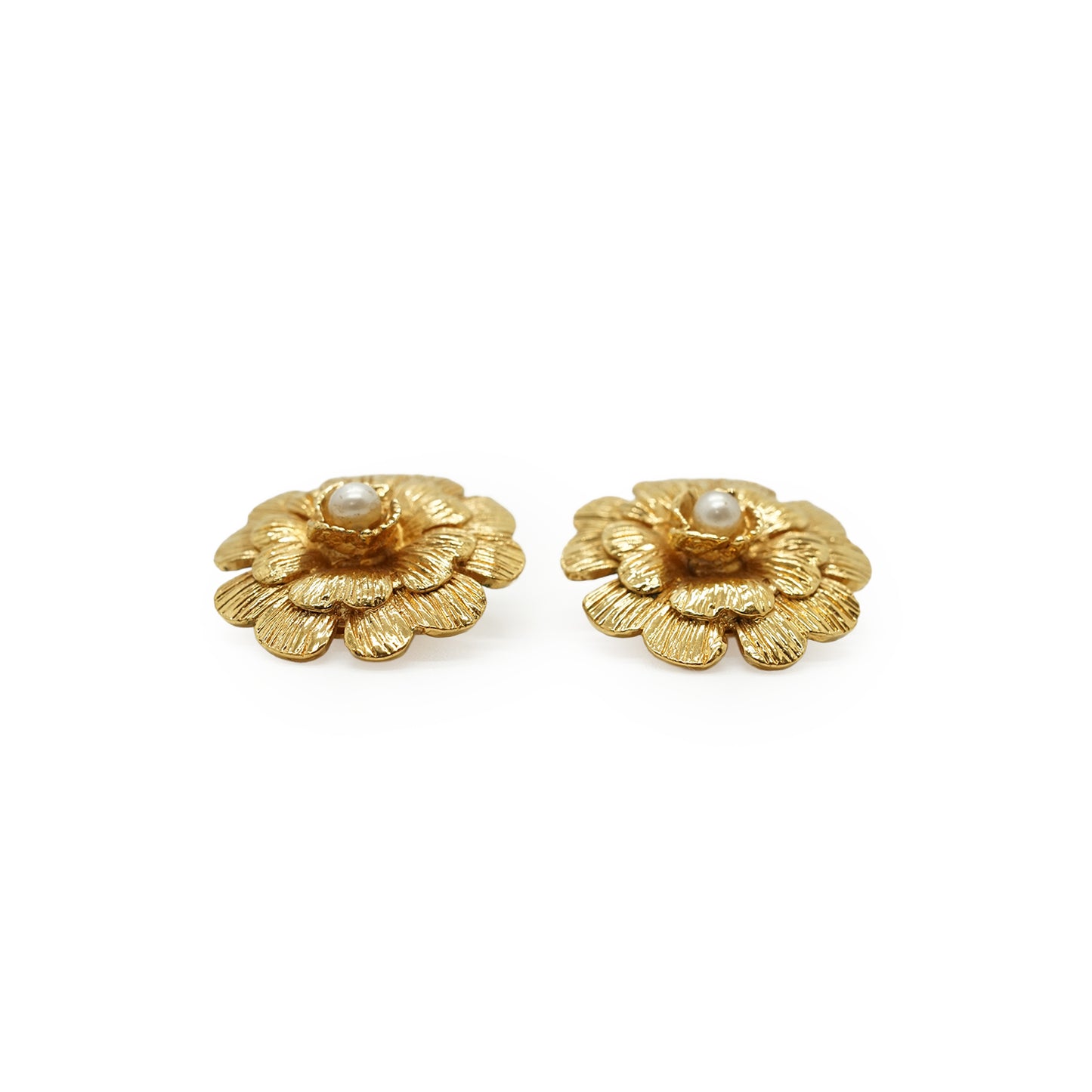 Camellia Pearl Clip-on Earrings GP