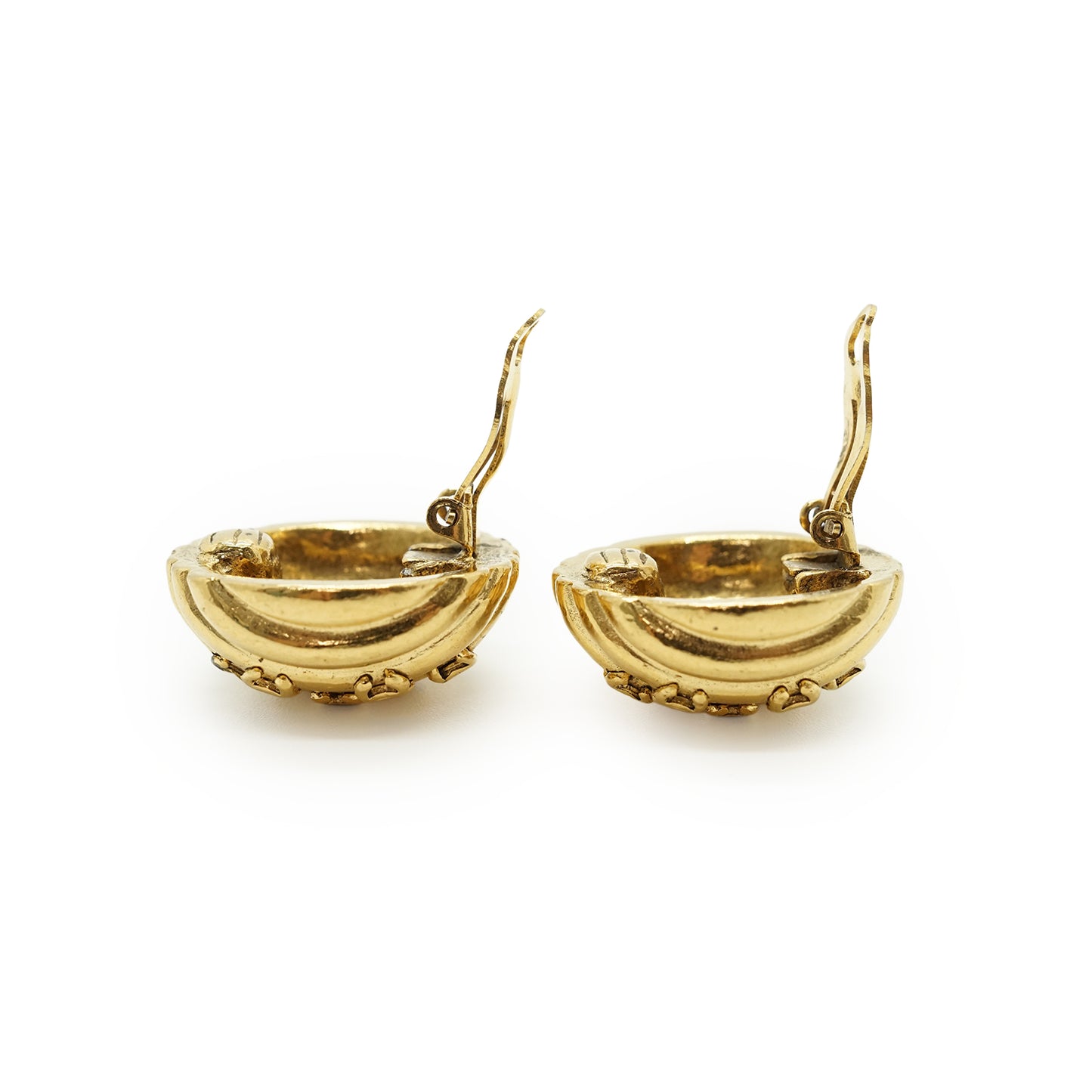 Vintage Multiple CC Shell Clip-on Earrings GP