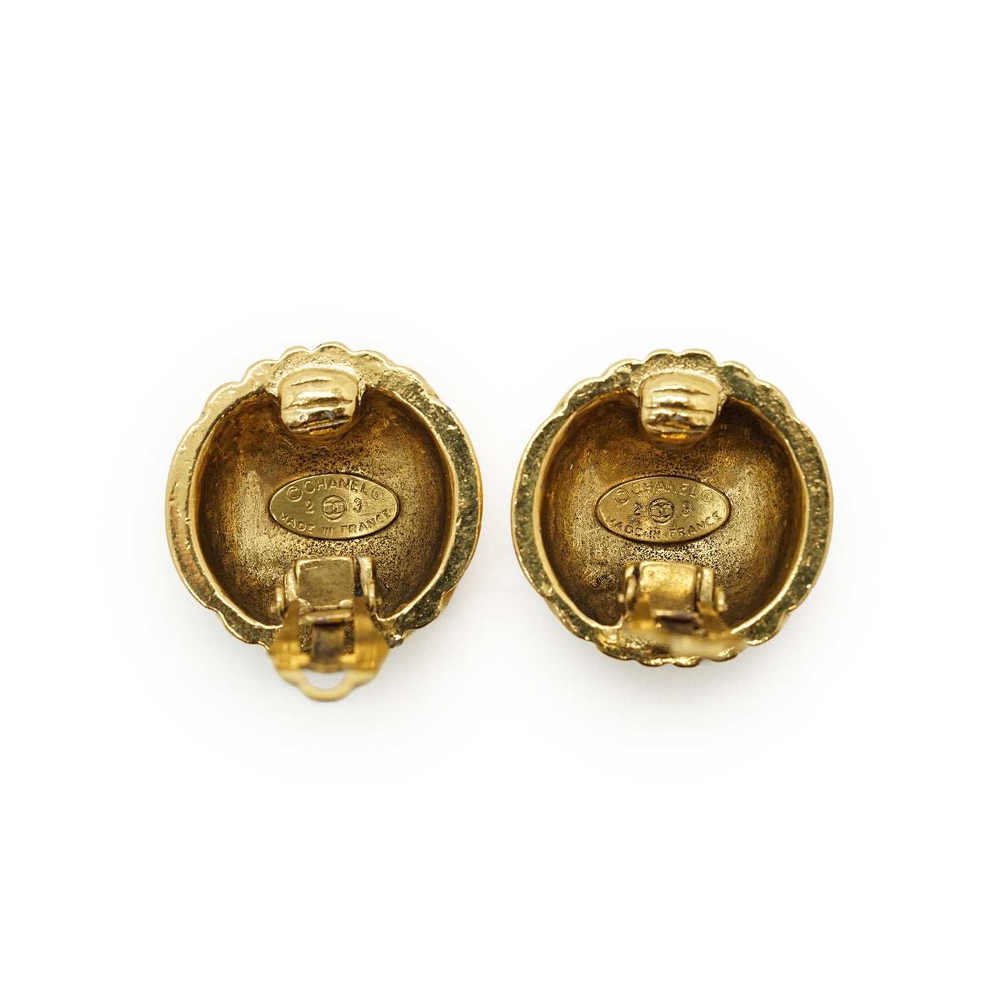 Vintage Multiple CC Shell Clip-on Earrings GP