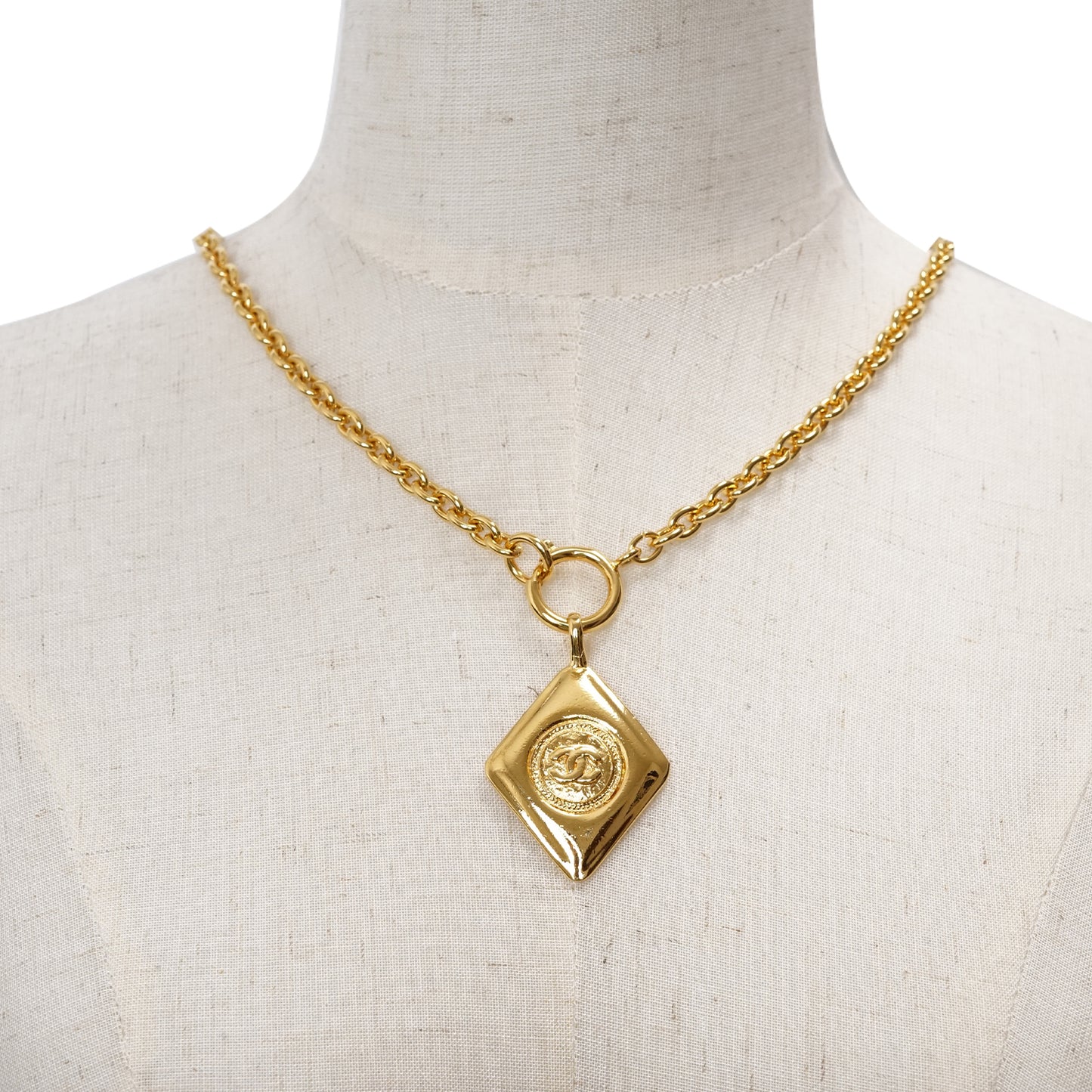 Vintage CC Diamond-shaped Pendant Necklace GP
