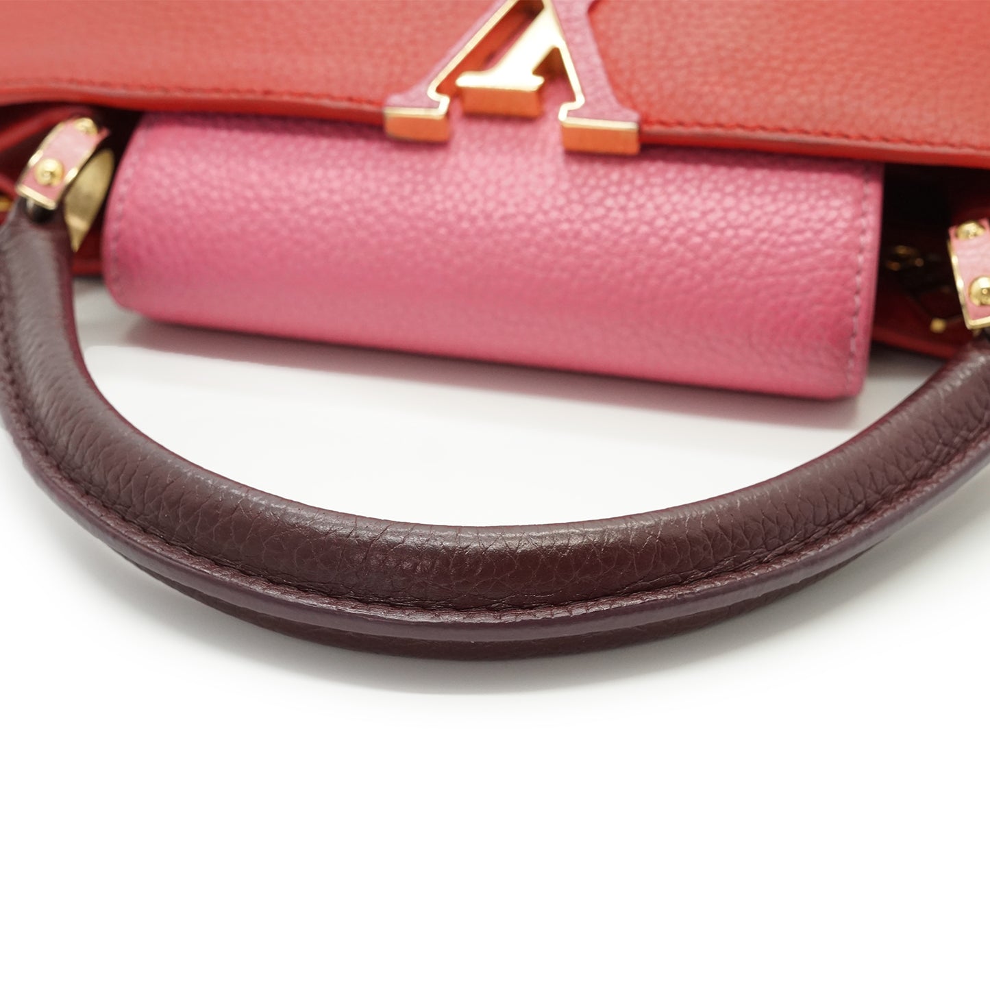 Capucines MM Taurillon Leather Tricolor Rubis Magnolia Violine
