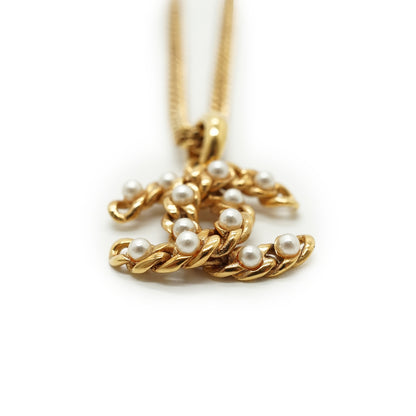 CC Faux Pearl Pendant Necklace