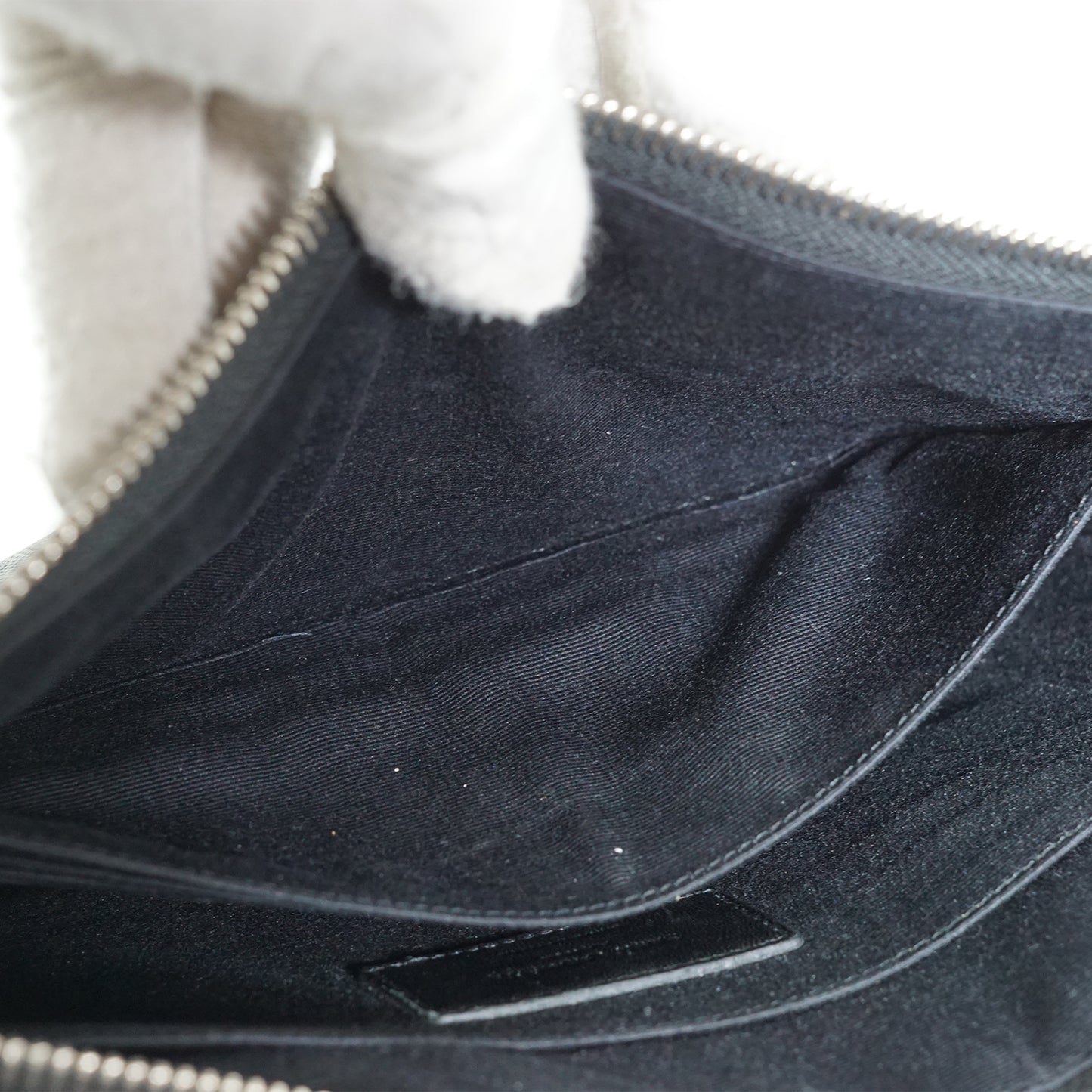 Grain de Poudre Leather Zipped Clutch Pouch