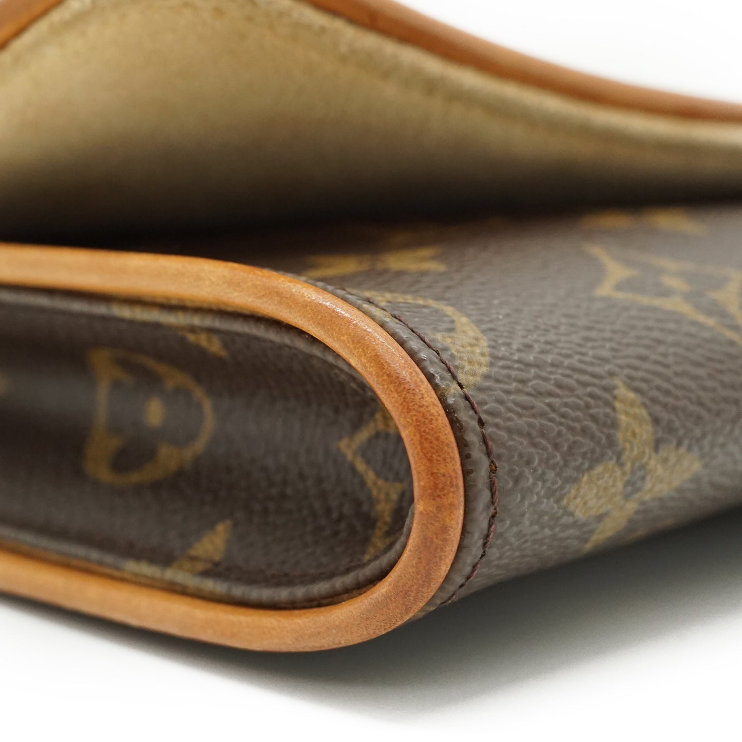 Monogram Twin Pochette GM