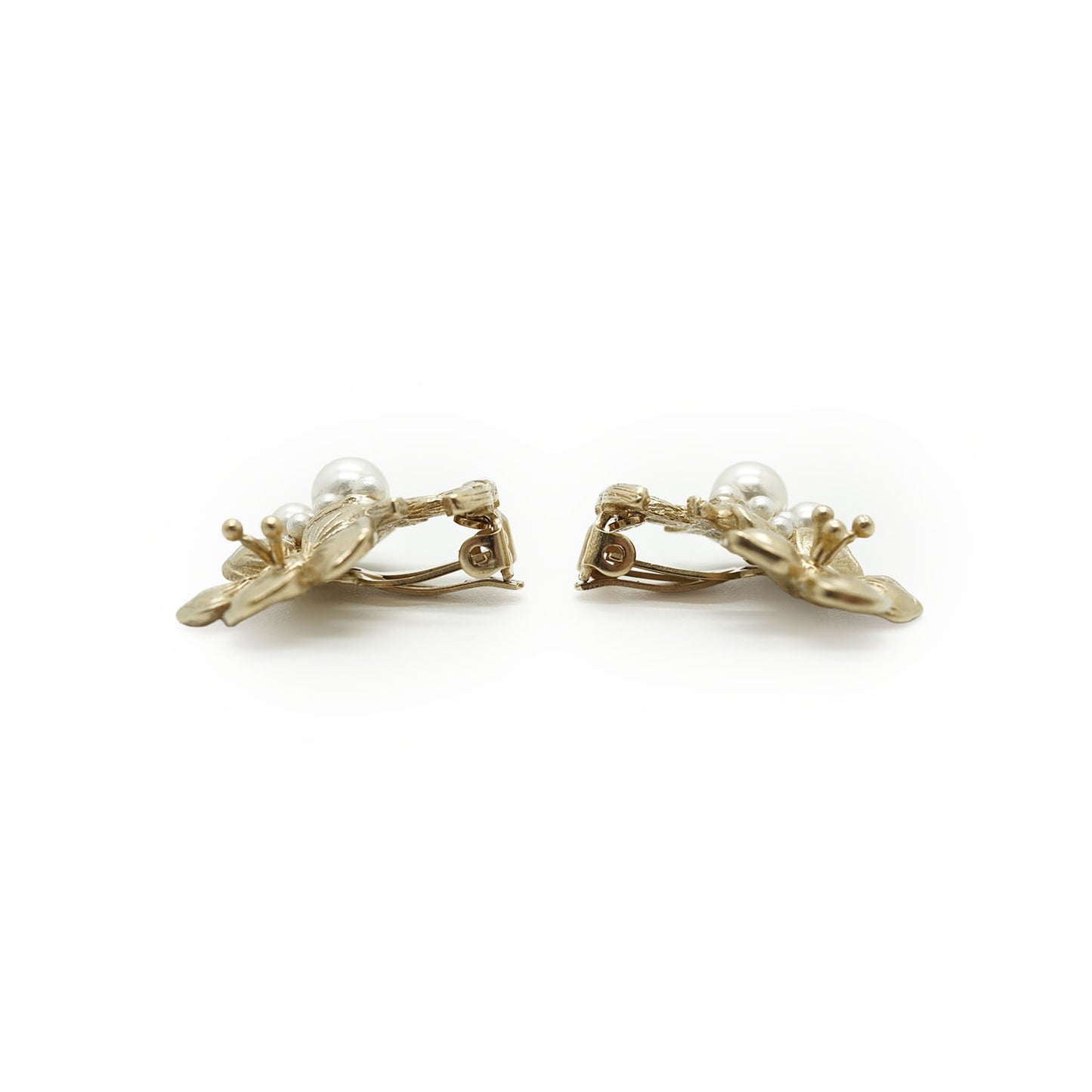 CC Camellia Flower Faux Pearl Clip-on Earrings GP