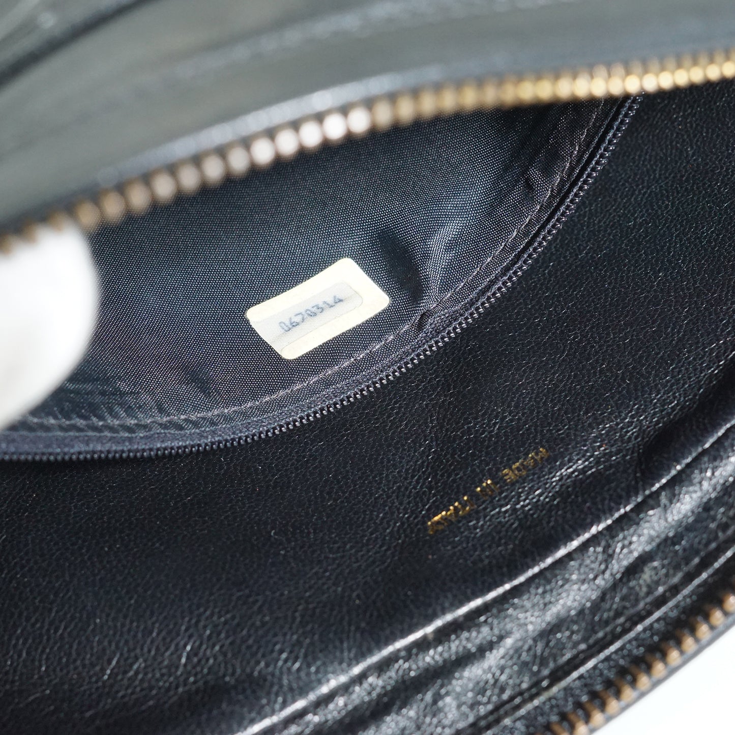 CC Lambskin Fringe Diamond-Quilted Chain Shoulder Camera Bag