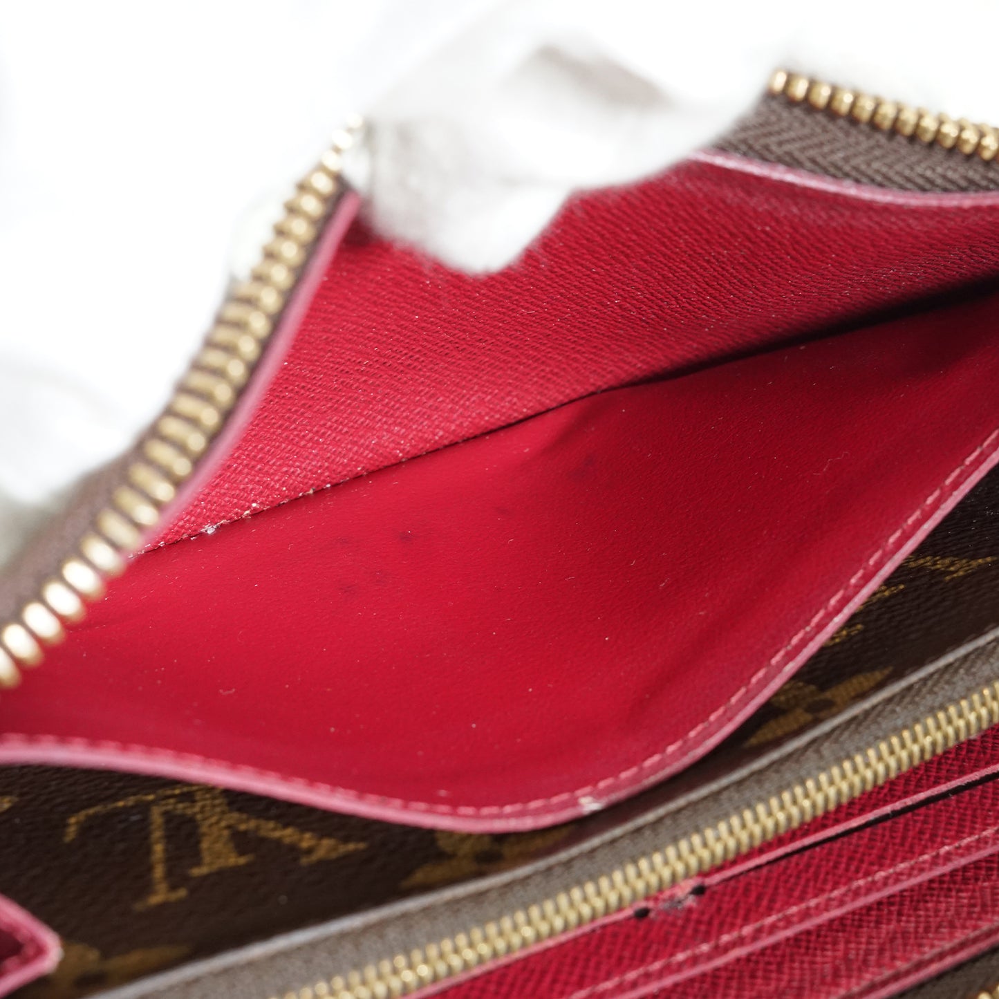 Monogram Portefeuille Clemence Fuchsia Long Wallet