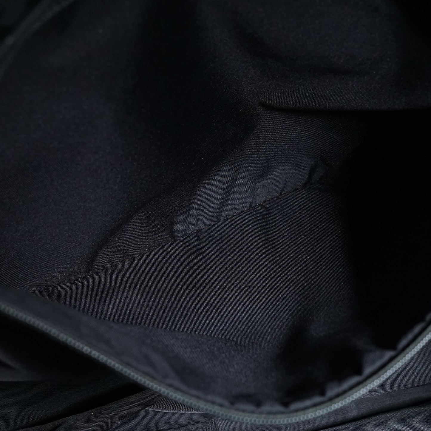 New Travel Line Nylon Tote MM