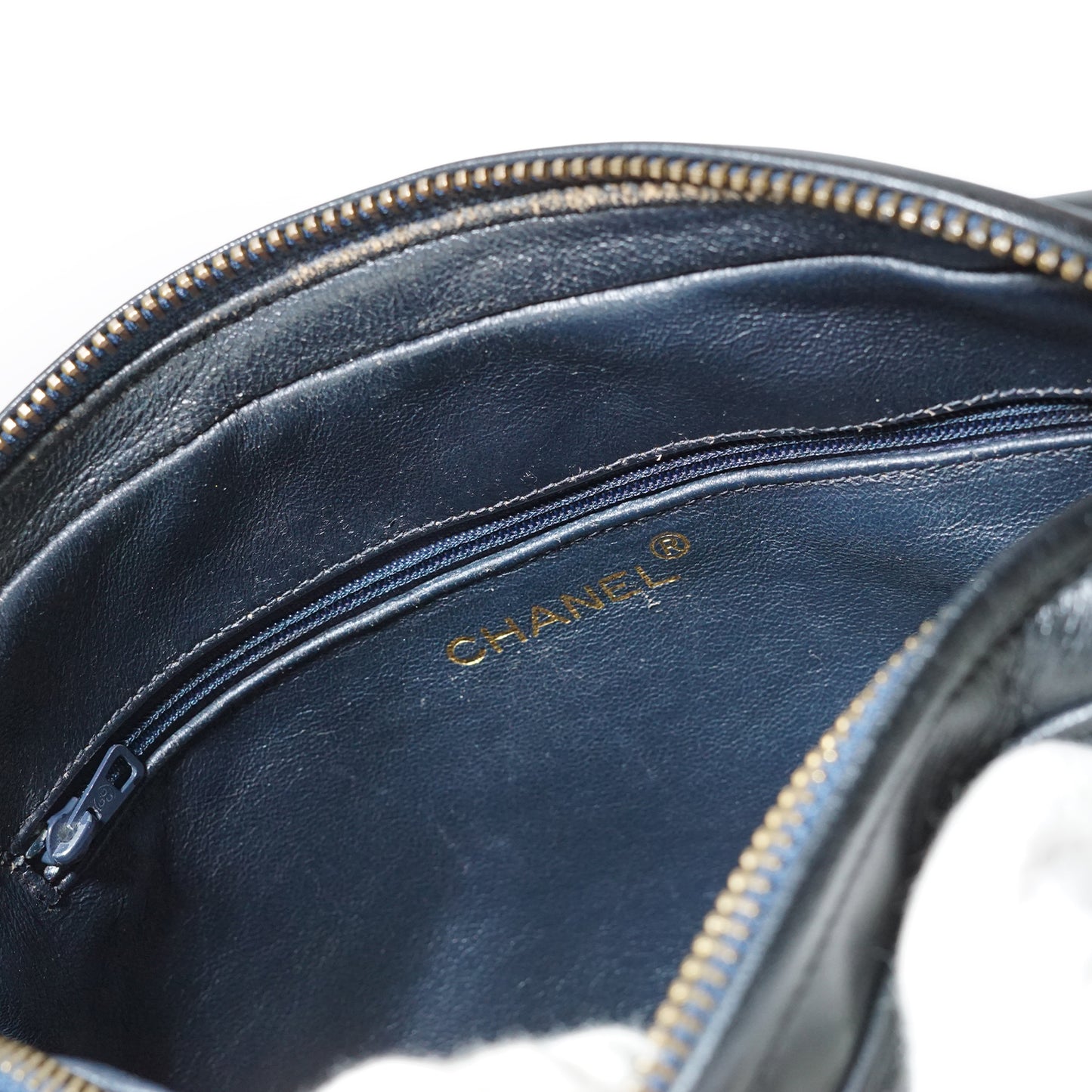 CC Lambskin Fringe Diamond-Quilted Chain Shoulder Camera Bag
