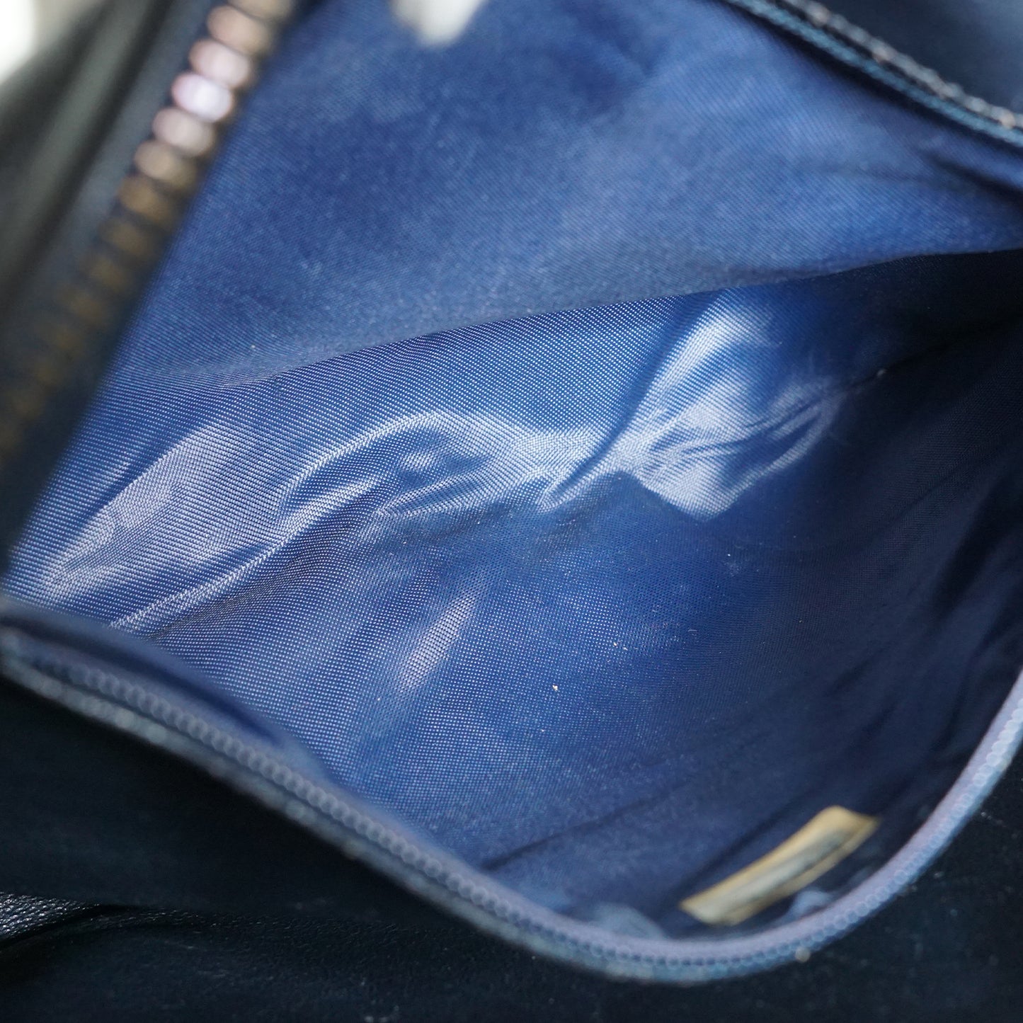 CC Lambskin Fringe Diamond-Quilted Chain Shoulder Camera Bag