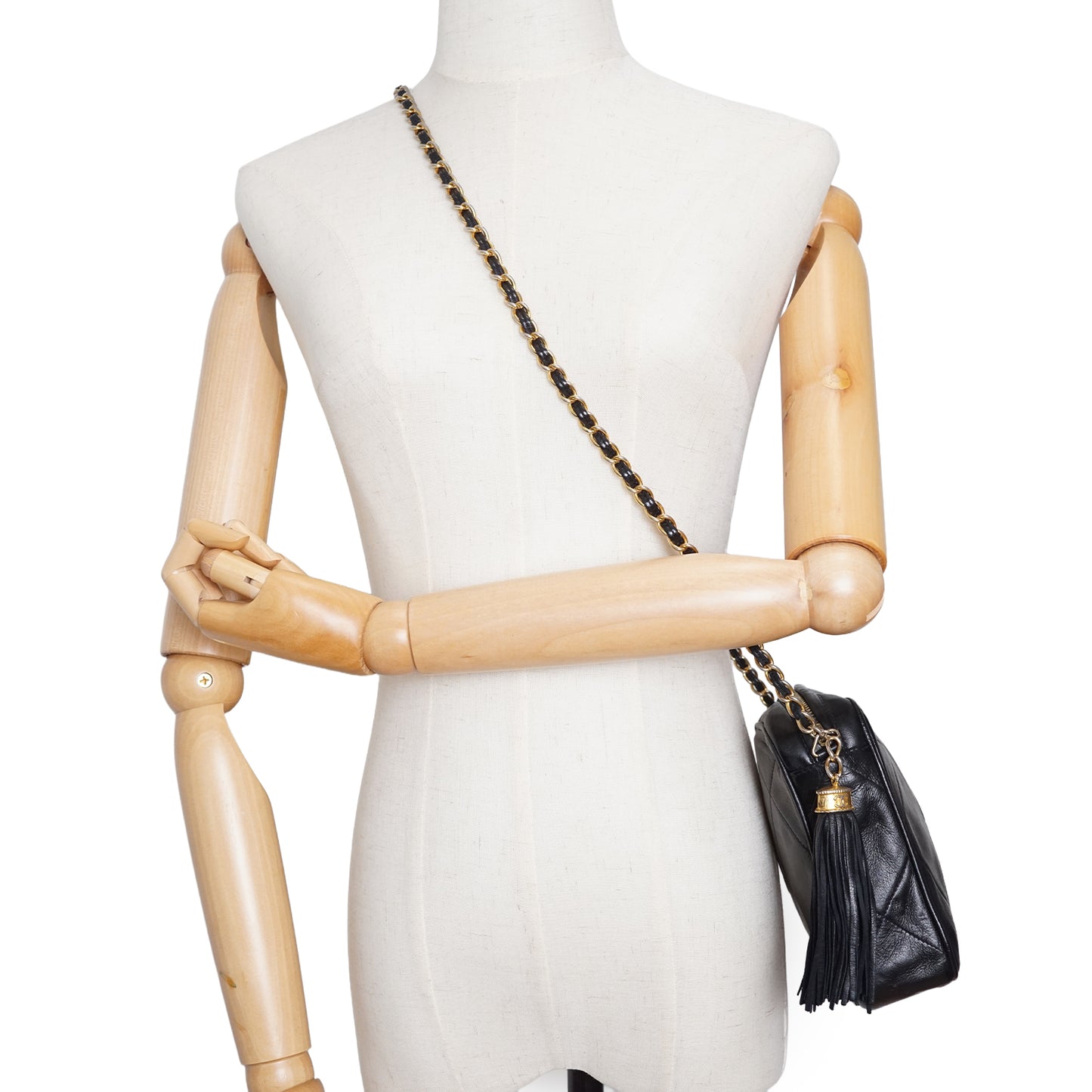 CC Lambskin Fringe Diamond-Quilted Chain Shoulder Camera Bag