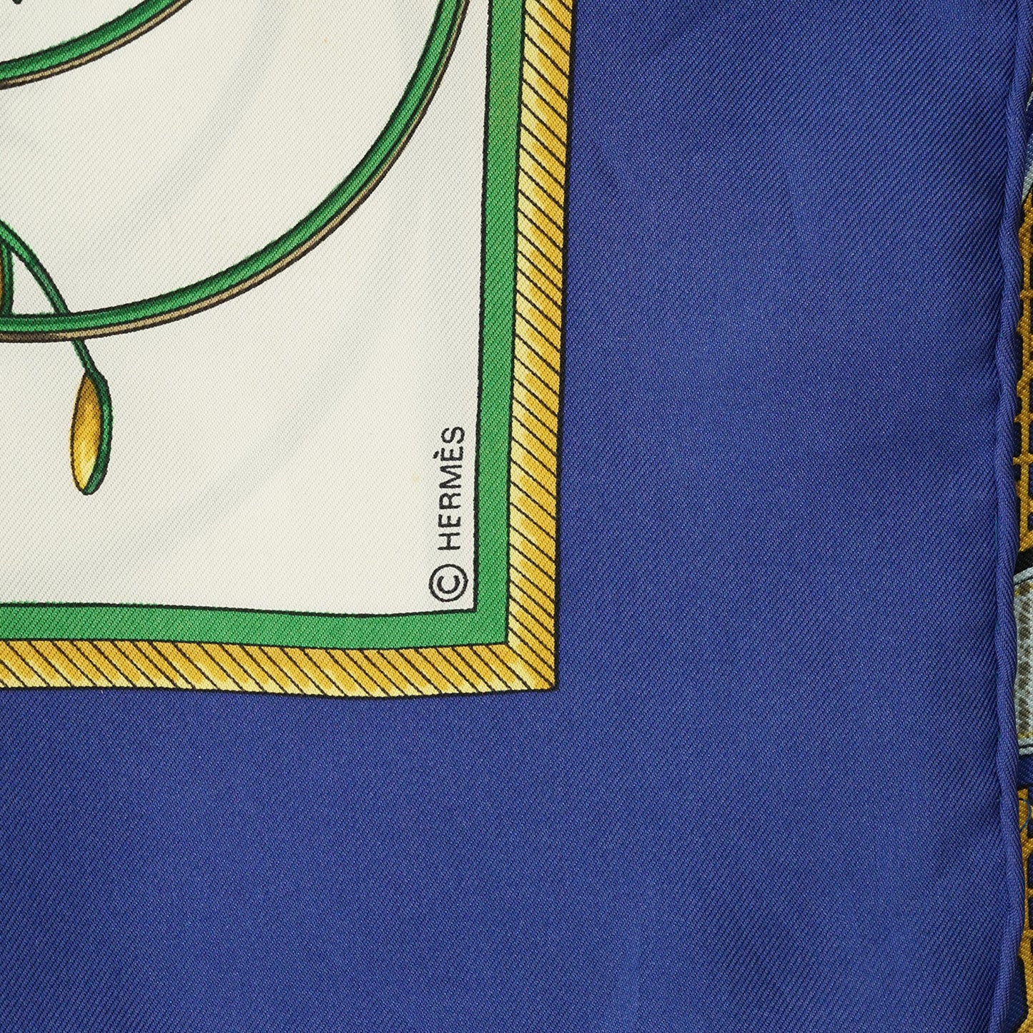 Les Voitures A Transformation by La Perriere Silk Carre 90