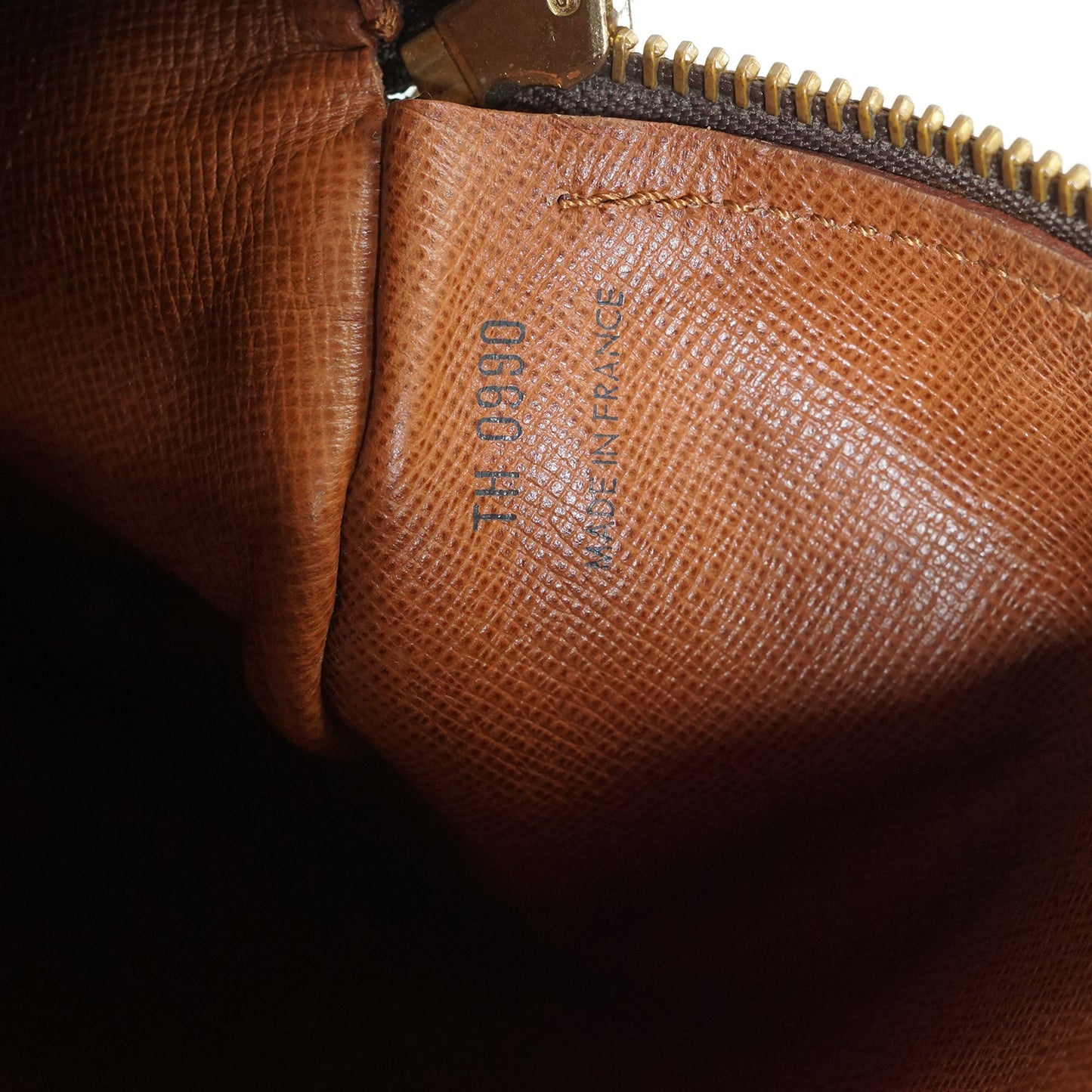 Vintage Monogram Papillon 30
