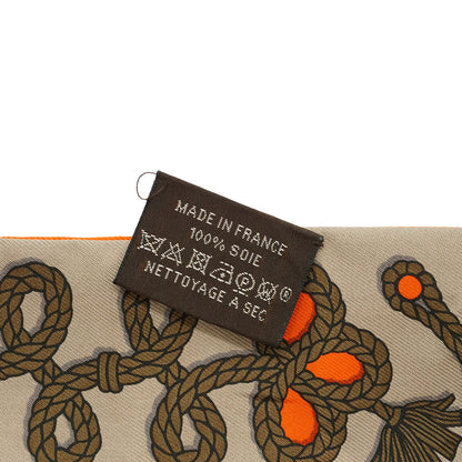 Galons et Brandebourgs Silk Twilly 86