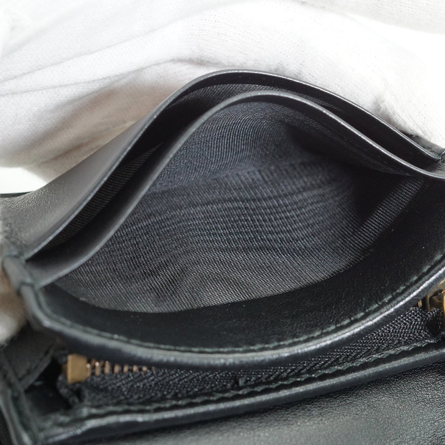 GG Marmont Quilted Compact Wallet