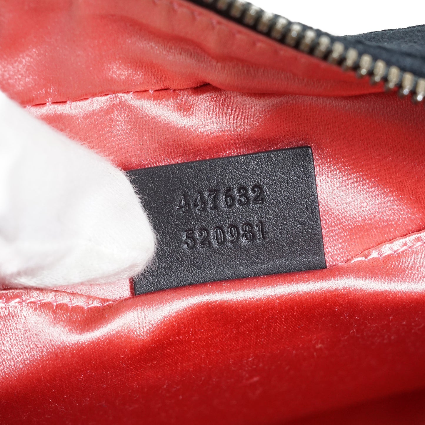 GG Marmont Velvet Camera Shoulder Bag