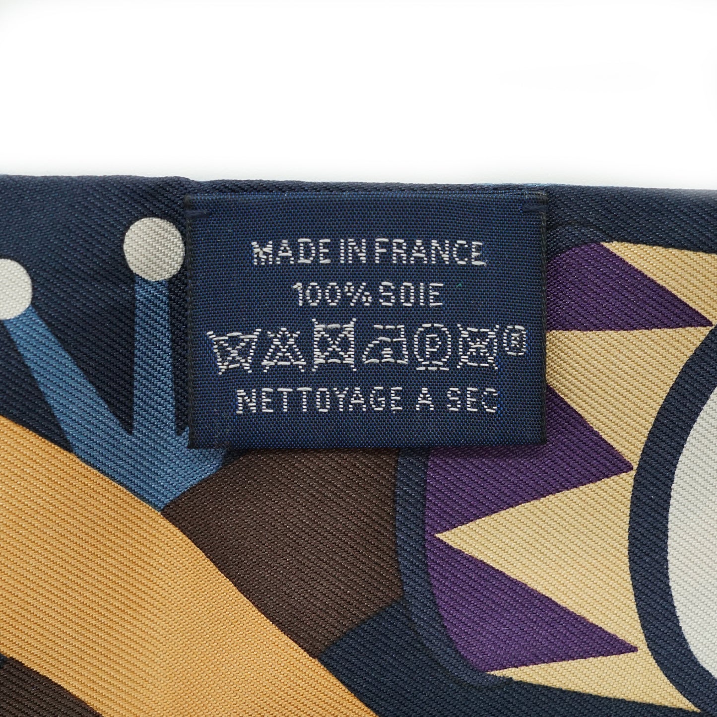 Parade En Fanfare Silk Twilly 86