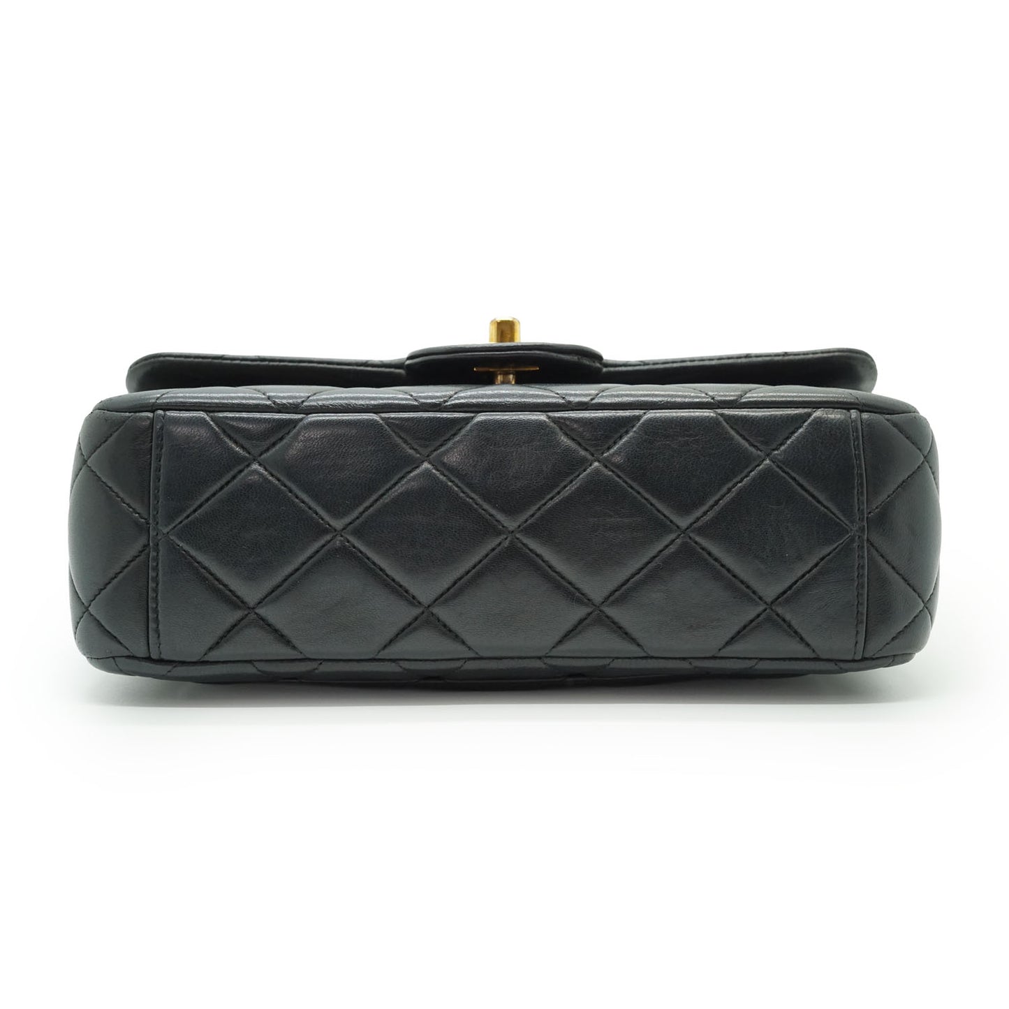 Vintage Lambskin Classic Matelasse 23 Quilted Strap Shoulder Bag
