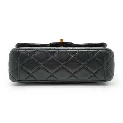 Vintage Lambskin Classic Matelasse 23 Quilted Strap Shoulder Bag