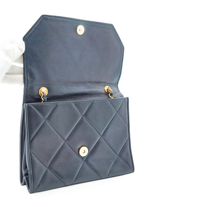 Vintage CC Lambskin Diamond-Quilted Envelope Flap Chain Shoulder Bag