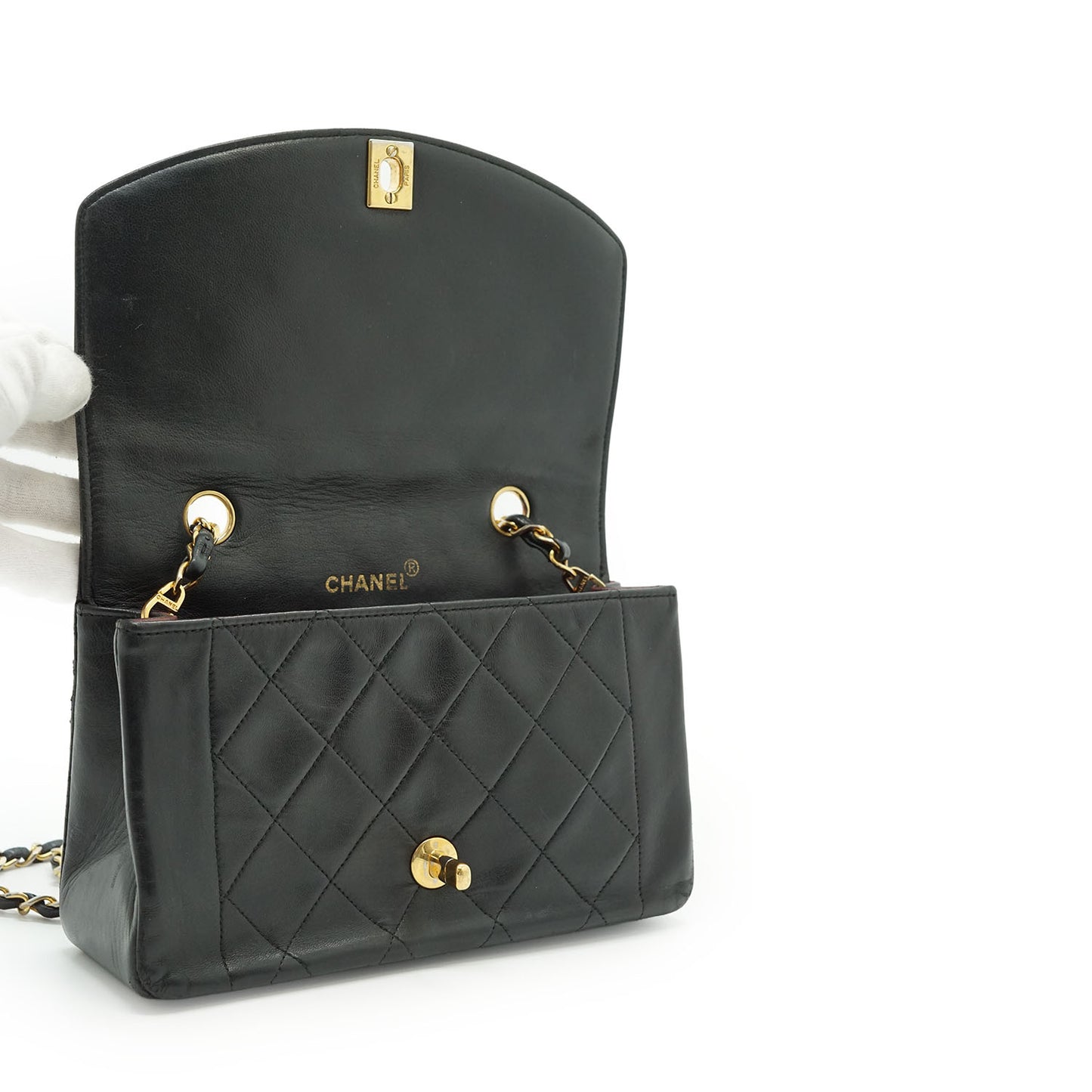 Vintage Lambskin Matelasse Diana 22 Flap Chain Shoulder Bag
