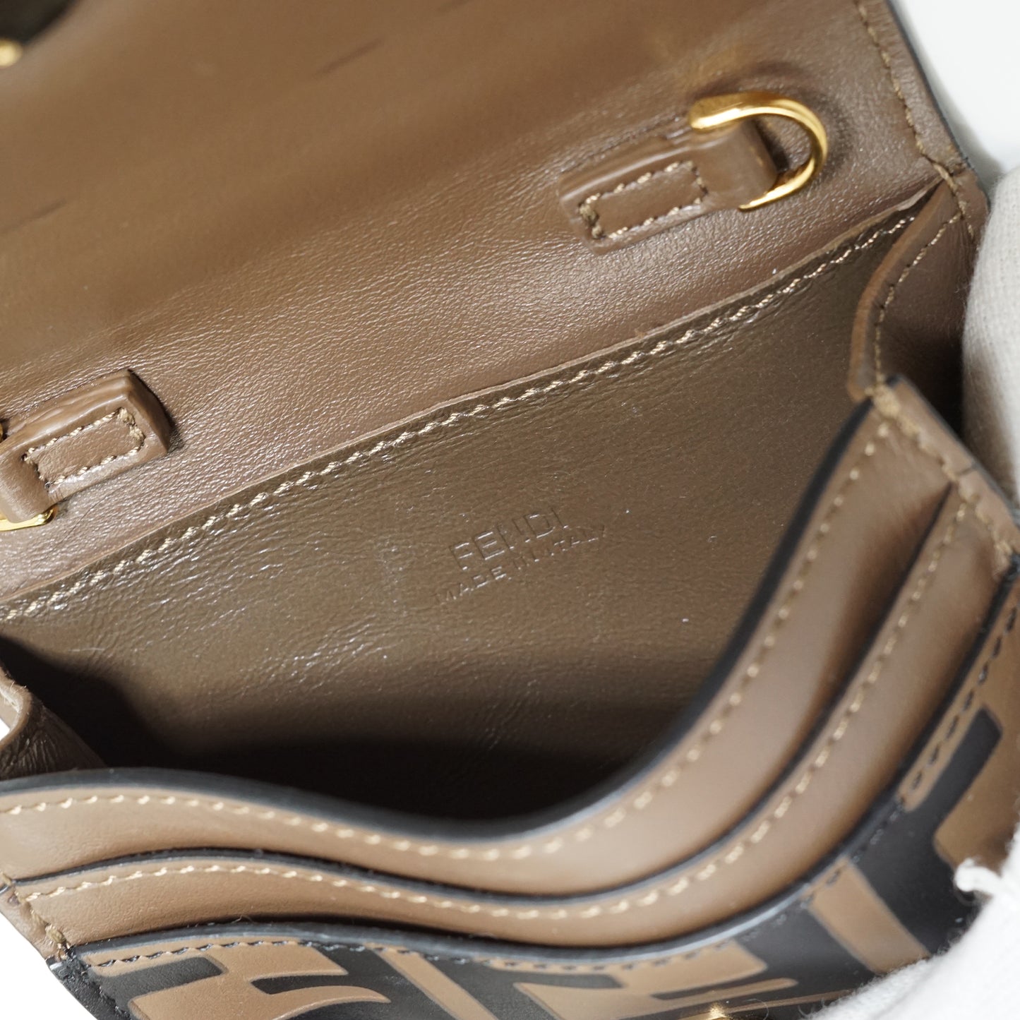 Zucca Compact Chain Wallet