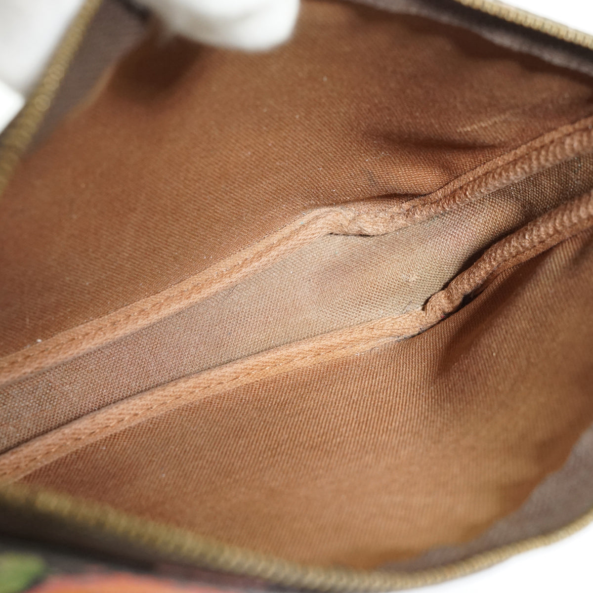 Monogram Pochette Accessoires Roses