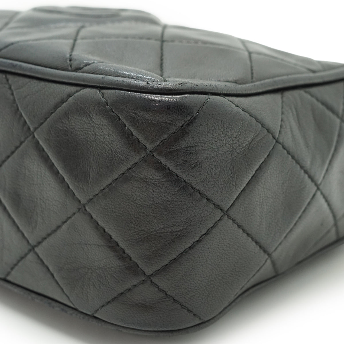 CC Lambskin Fringe Diamond-Quilted Small Chain Shoulder Camera Bag