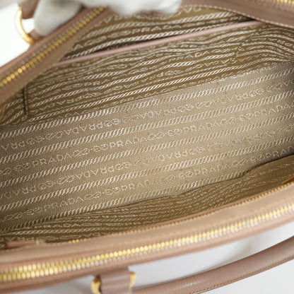2way Saffiano Galleria Cammeo Double Zip Tote Medium