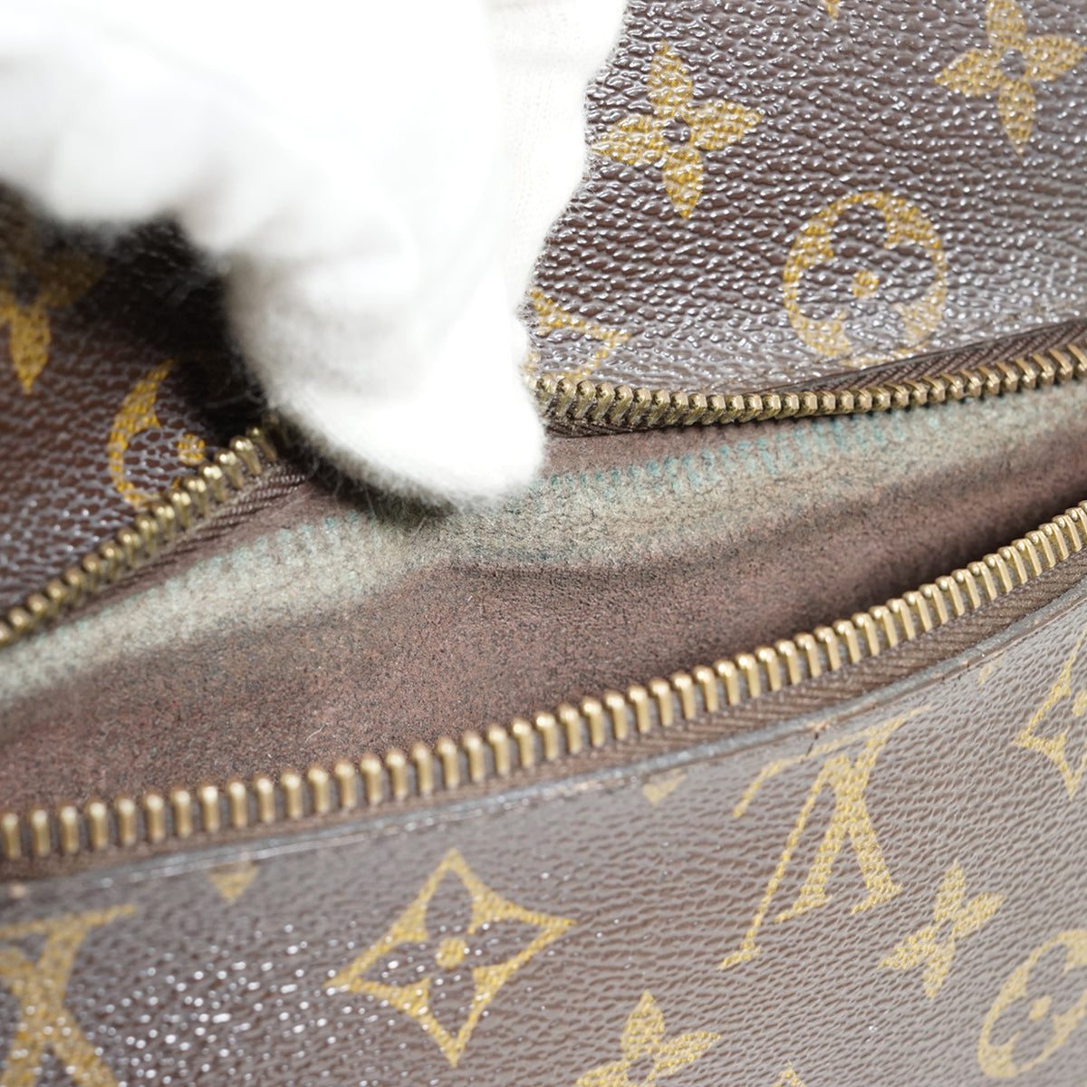 Monogram Pochette Metis MM