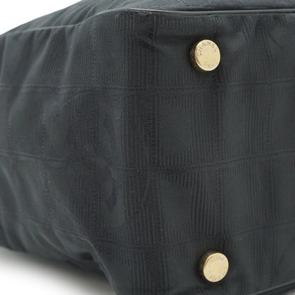 New Travel Line Tote PM