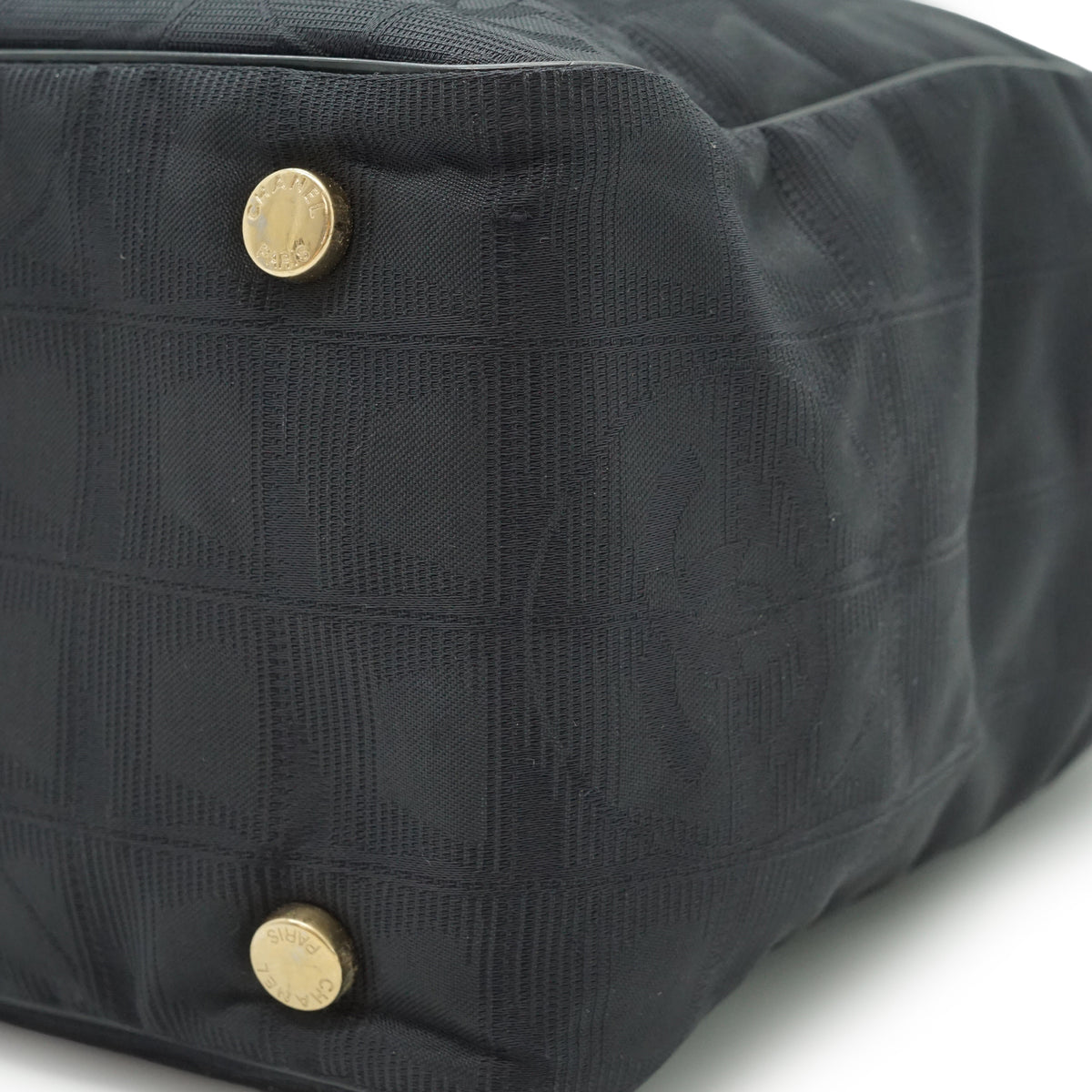 New Travel Line Tote PM