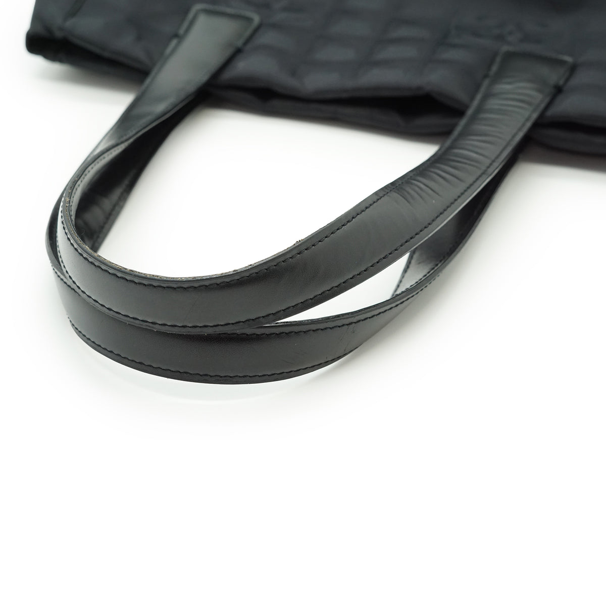 New Travel Line Tote PM