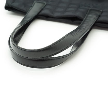 New Travel Line Tote PM