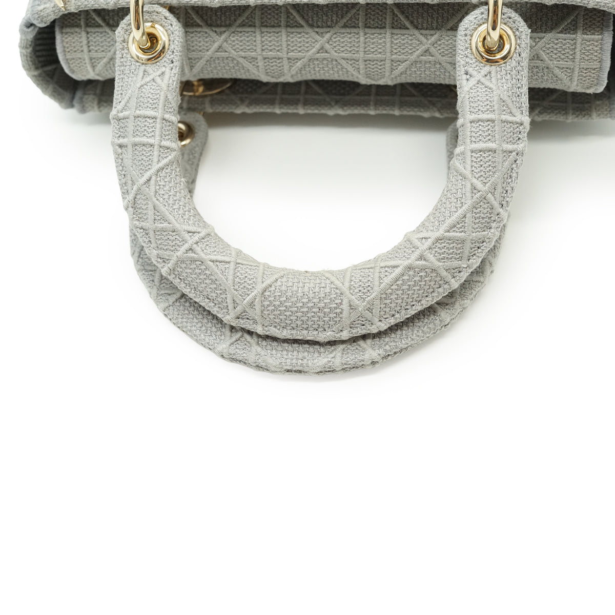 Lady Dior Medium Cannage D-Lite
