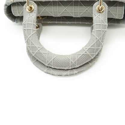Lady Dior Medium Cannage D-Lite