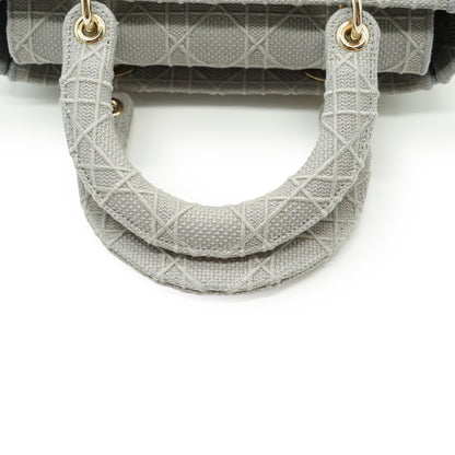 Lady Dior Medium Cannage D-Lite
