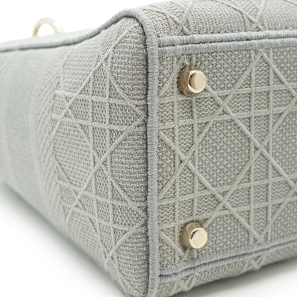 Lady Dior Medium Cannage D-Lite